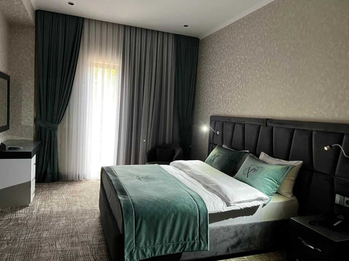 Vis Palm Hotel Гянджа Экстерьер фото